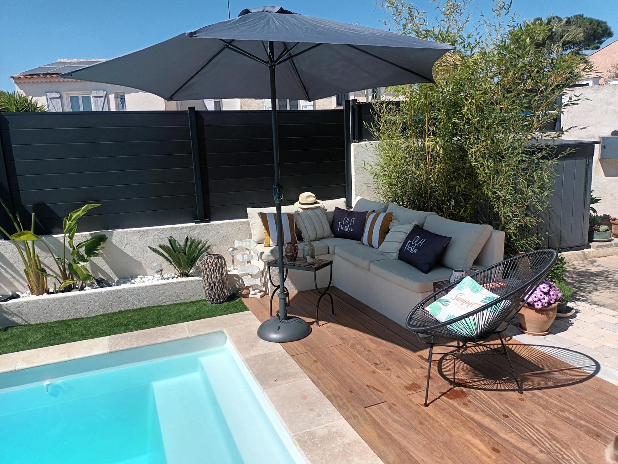 Jolie Petite Cote D'azur. Bed & Breakfast Fréjus